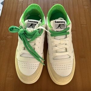 Saucony | Jazz Court sneakers with two sets of laces 👟 💚